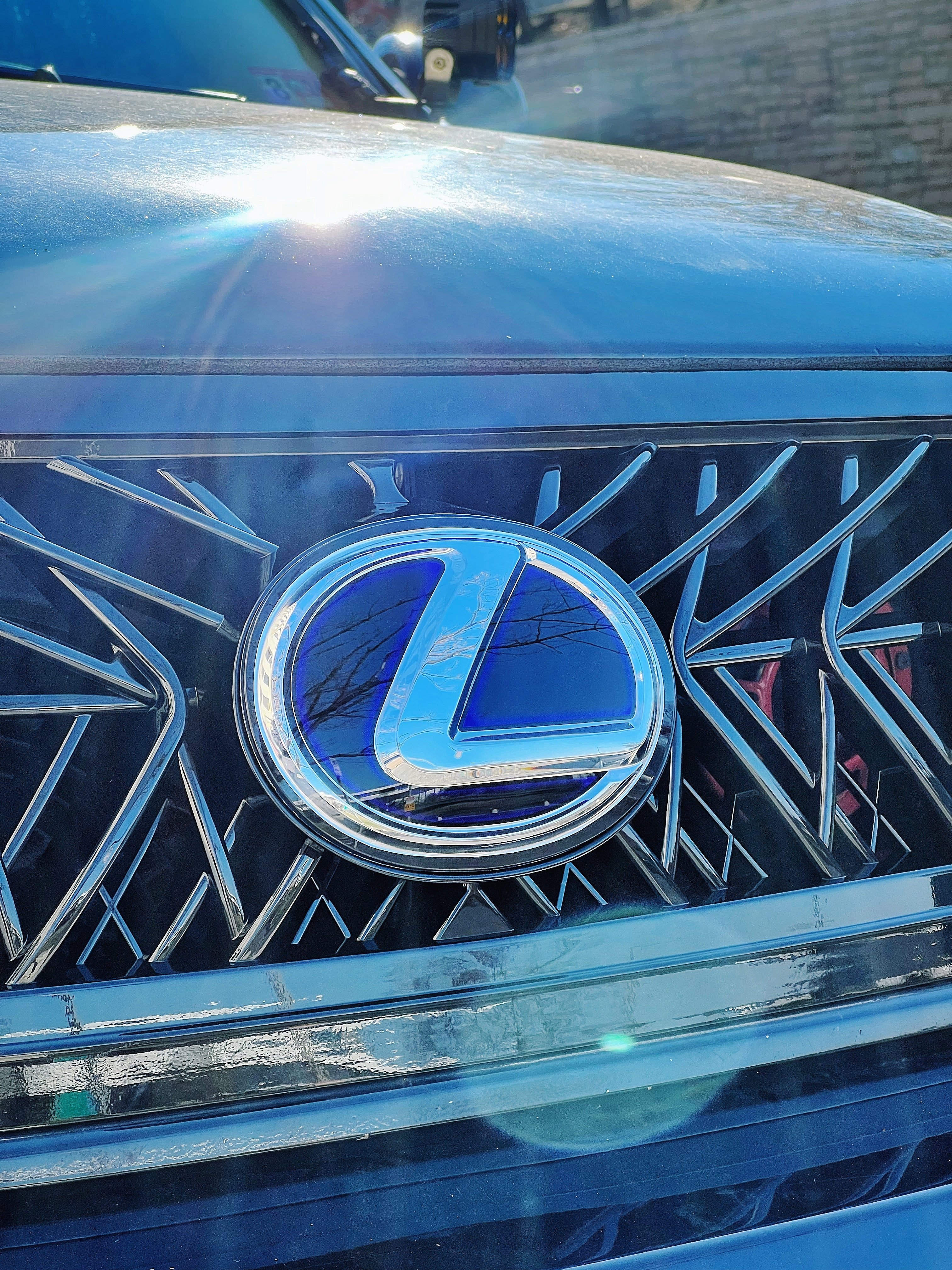Lexus Front Grill Emblem - OEM Style For LX570, RX450H, GS350, LS460, IS250/350 F-Sport Models